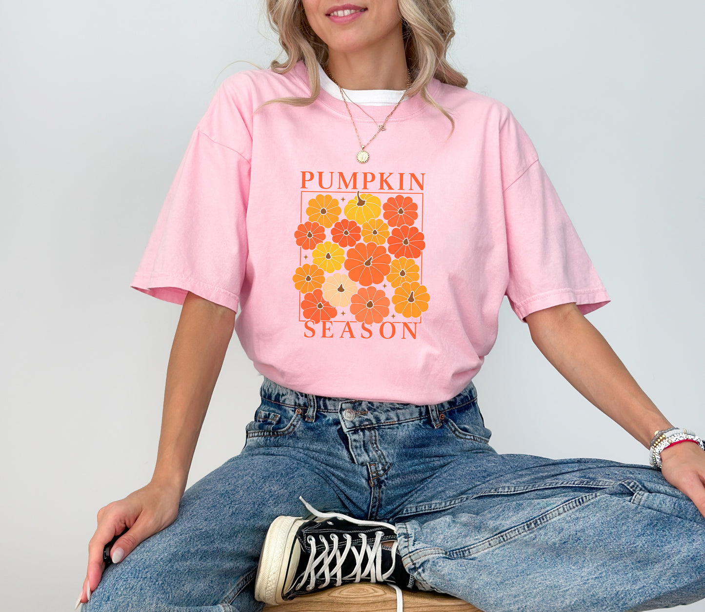 Pumpkin Season Shirt – Retro Fall Floral Tee for Autumn Lovers