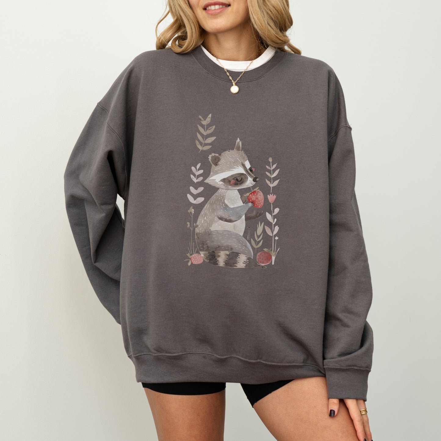 Raccoon Eating Strawberry Unisex Sweatshirt – Fun & Cozy Design