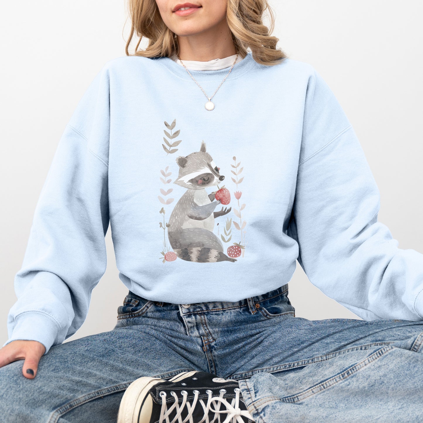 Raccoon Eating Strawberry Unisex Sweatshirt – Fun & Cozy Design